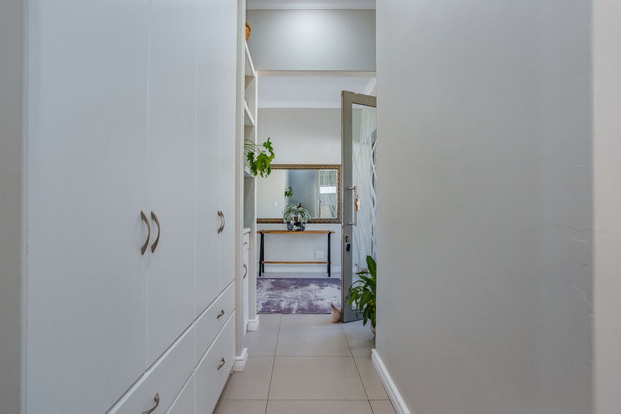 5 Bedroom Property for Sale in Paarl Central Western Cape